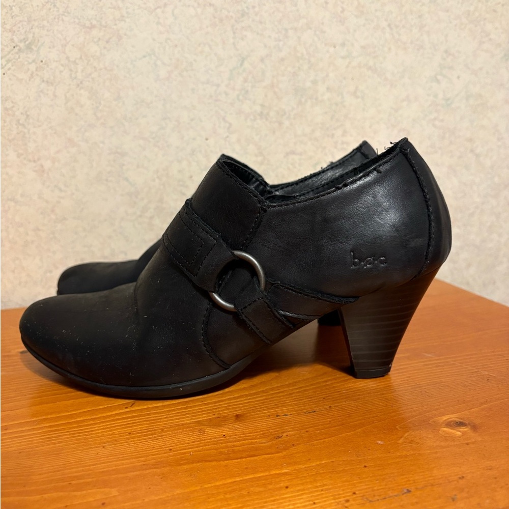 B.o.c by Born Womens Black Leather Heeled Ankle Boots Booties Size 6m